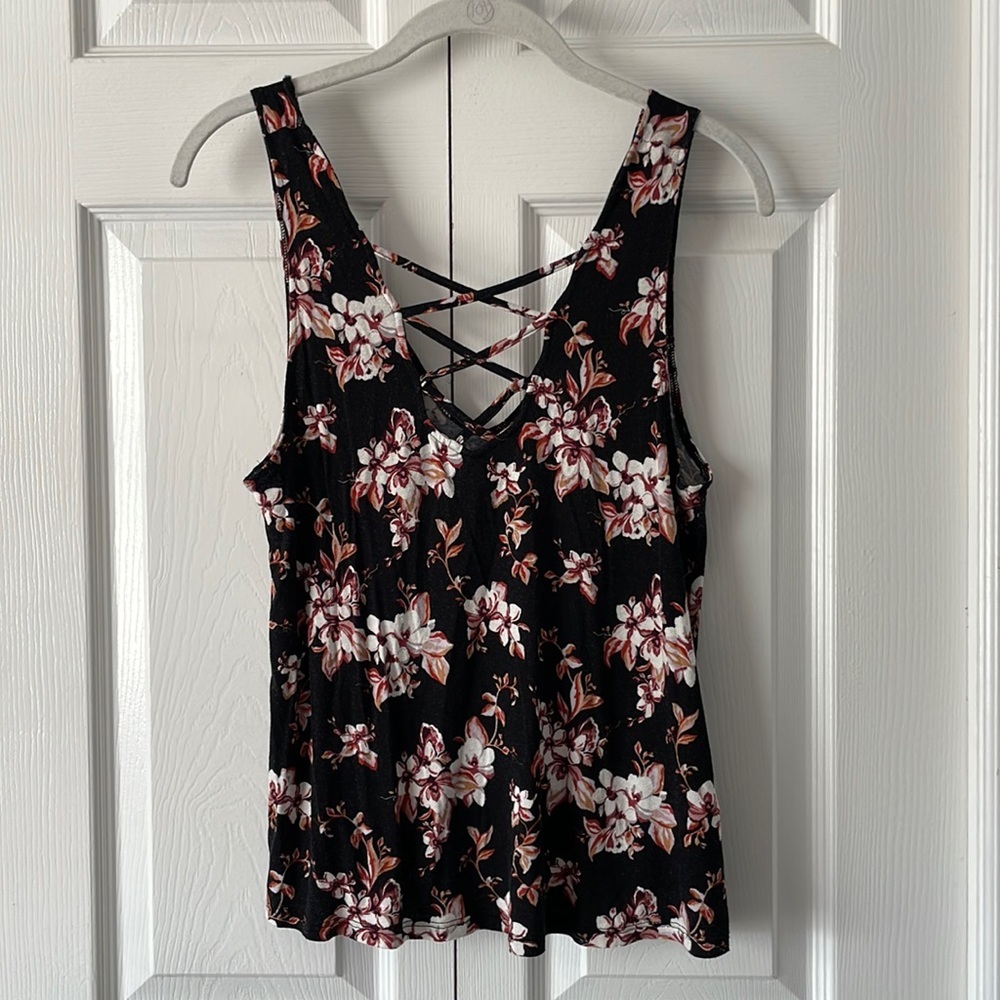 American Eagle Floral Criss Cross Front Soft & Sexy Tank Top